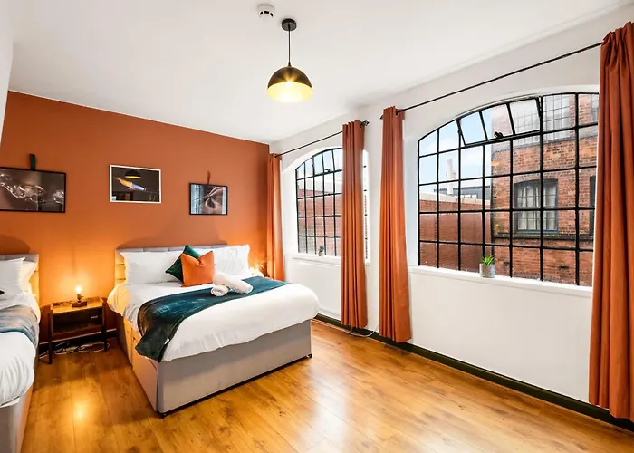 Spacious Birmingham City Apartment